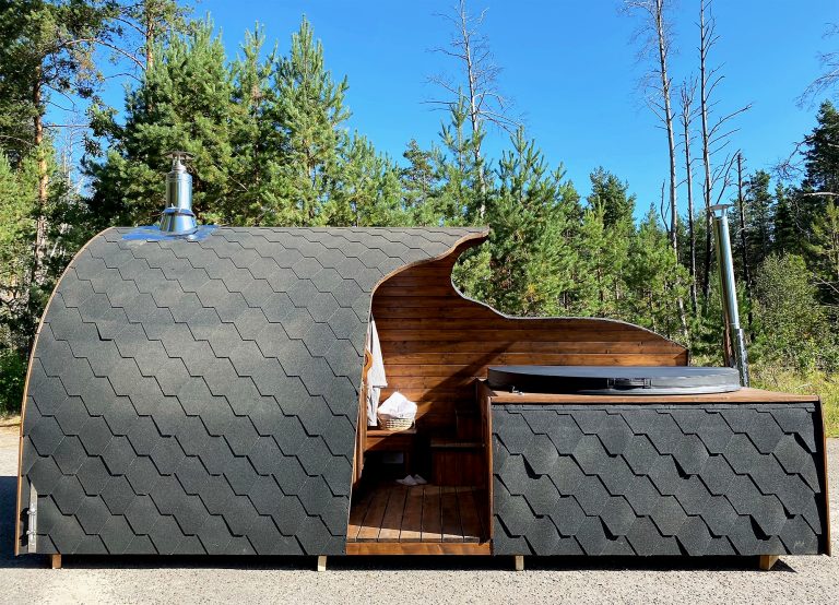 igloo sauna with tub